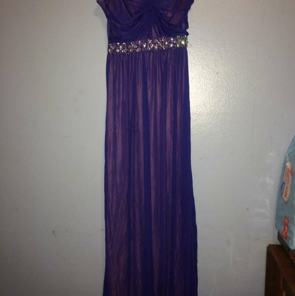 Prom dress - Picture 3 of 5